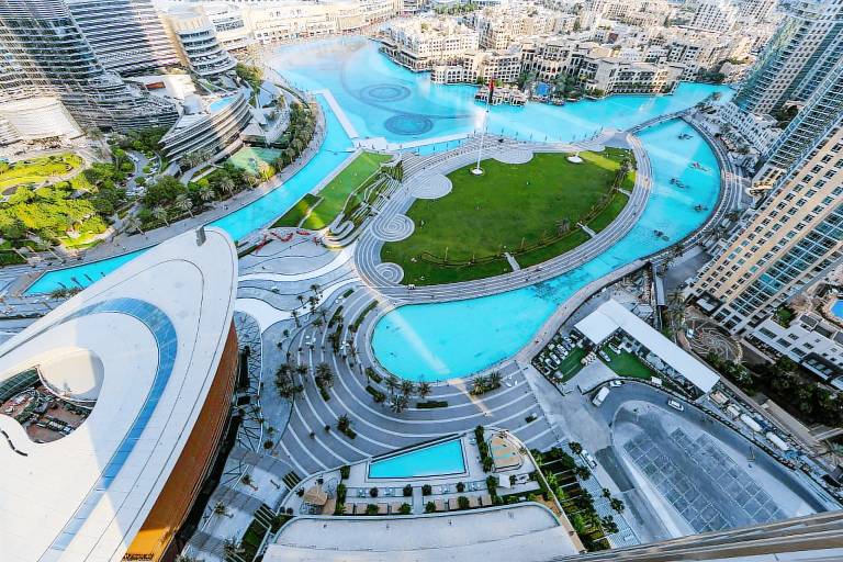 Holiday apartment with pool & terrace | Close to Burj Khalifa in Dubai