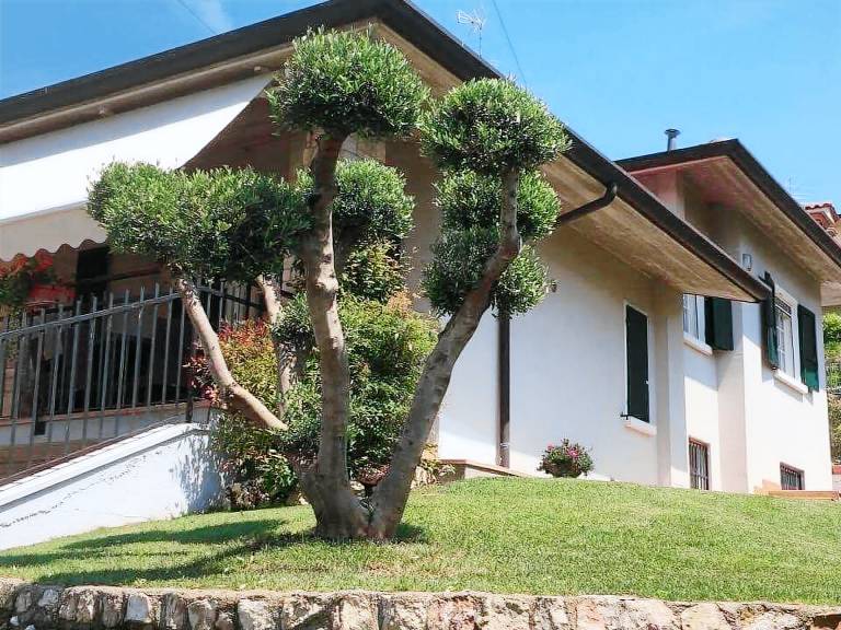 Fully equipped house with BBQ, yard & terrace | Nature view | Pets allowed — photo 3