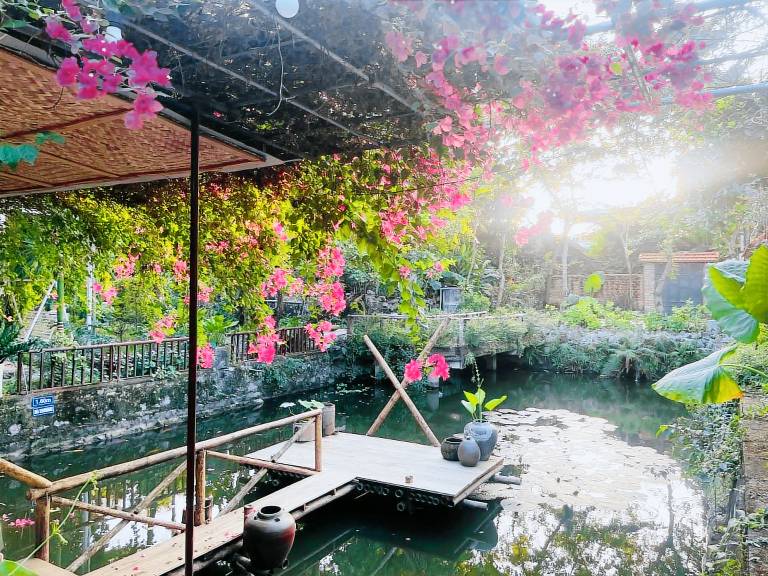 Vacation home with terrace, yard & sauna in Hoa Lu