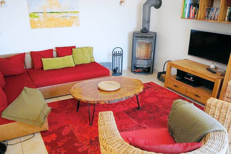 Fully equipped house with barbeque, patio & yard | Pets are welcome — photo 2