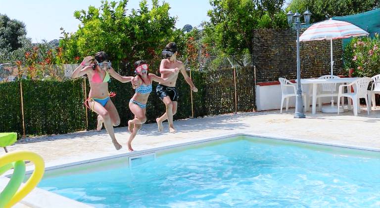 Villa with hot tub & pool in Alghero