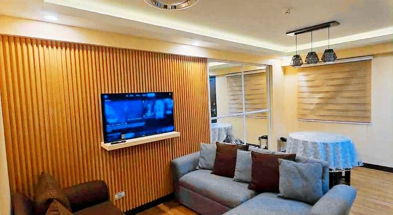 Rental apartment with pool in Quezon City
