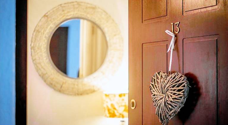 Bellman apartment - Pet friendly with parking - FREE off-site Health Club access with Pool, Sauna, S in Windermere