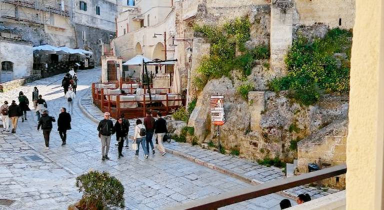 House with 2 rooms for 5 persons in Matera
