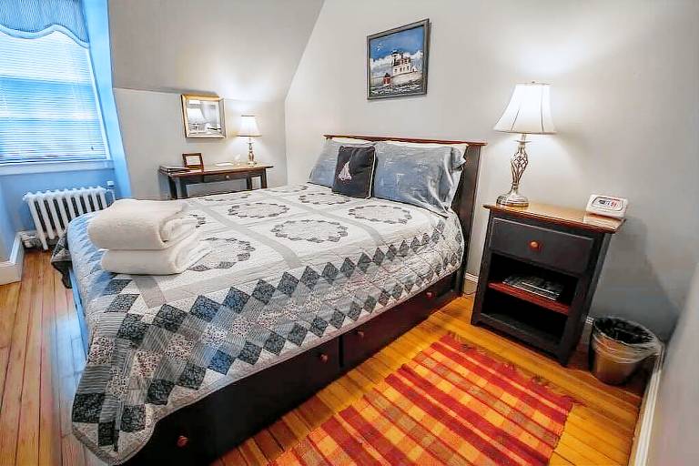 Apartment  Narragansett