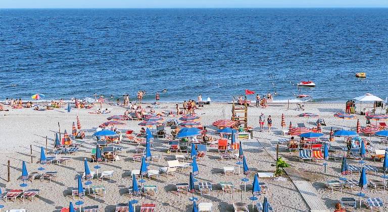 Rental apartment with 2 rooms for 10 persons in Giardini Naxos