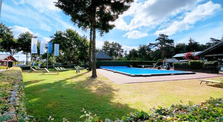 Vacation home with pool | Dogs allowed — photo 4