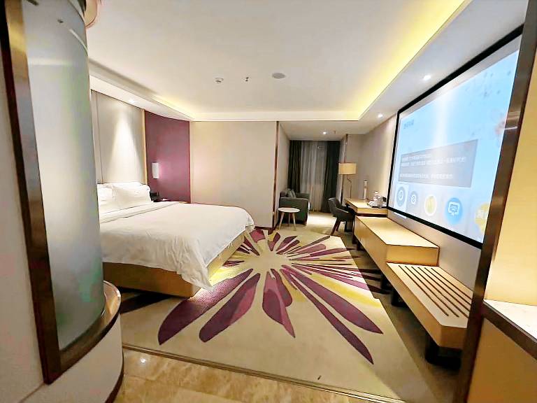 Lavande Hotel Guangzhou Luoxi Xiajiao Metro Station in Guangzhou