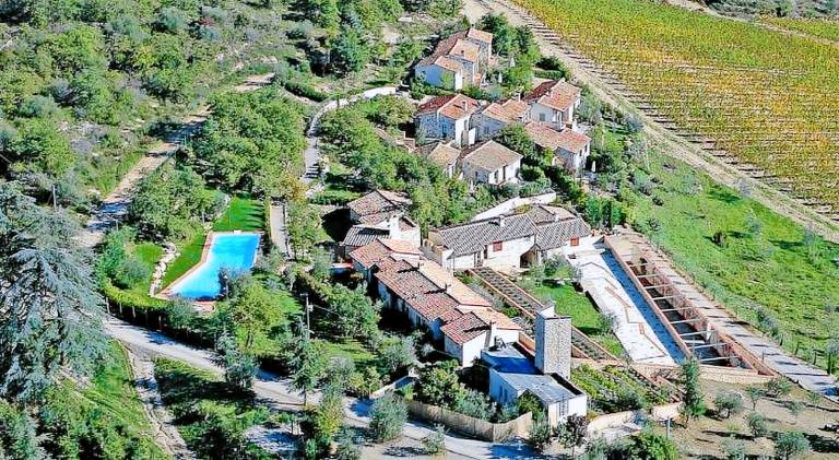 House with pool — photo 5