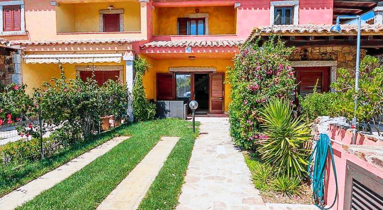 House with 2 rooms for 4 persons in San Teodoro
