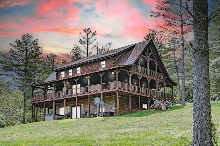 Lodge Logan
