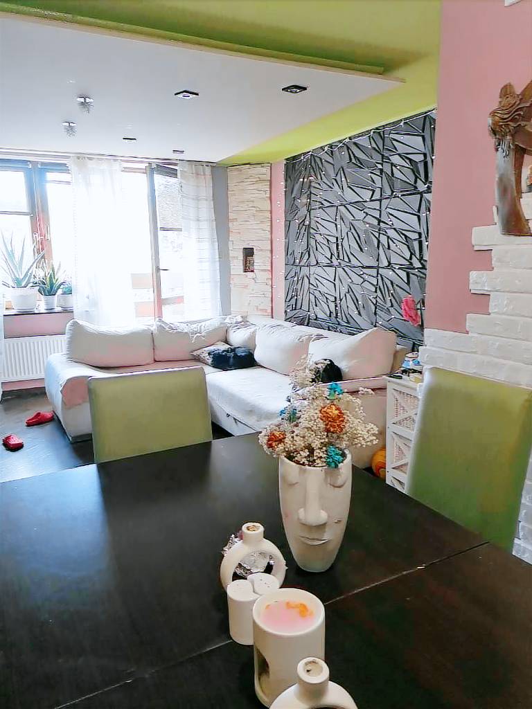 Villa with yard, barbecue & pool — photo 2