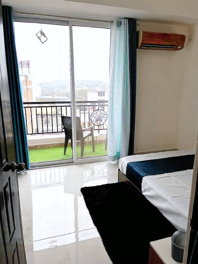 Nivora Stays 3 BHK Near Assi Ghat Lanka, BHU — photo 2