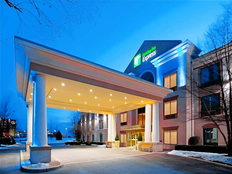 Holiday Inn Express Hotel & Suites Hagerstown By IHG in Hagerstown, MD