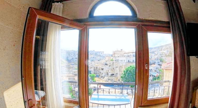 Bella vista stone house — photo 4