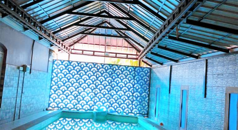 Bed and breakfast  Vypin