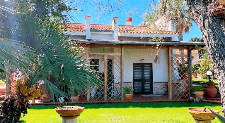 Villa with 4 rooms for 10 persons — photo 5