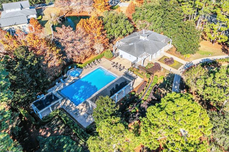 Child-friendly nice vacation home with garden, heated pool & grill | Golf view | Pet-friendly — photo 5