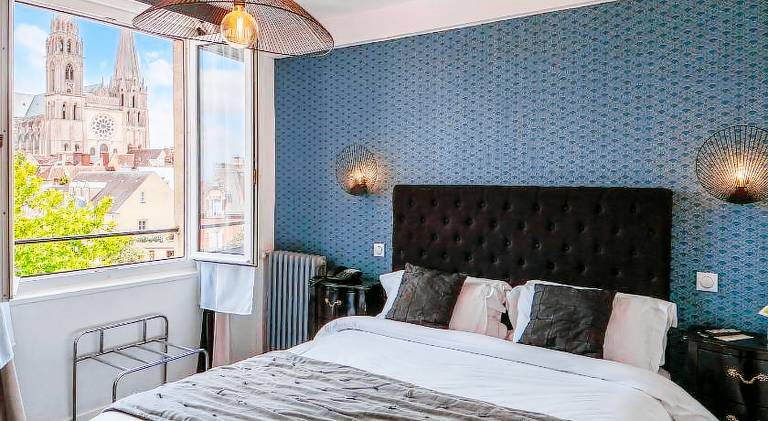 Le Boeuf Couronne - Hotel & Restaurant Chartres- Logis Hotels — photo 2