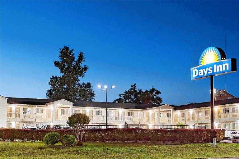 Days Inn by Wyndham Kerrville — photo 4