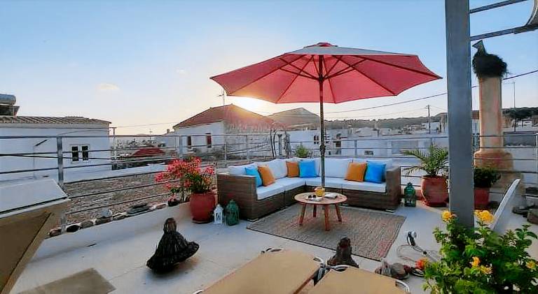 House with patio & barbecue — photo 3