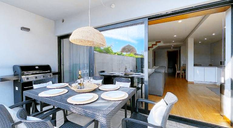 Fully equipped house with barbecue, private pool & yard | Dogs allowed — photo 4