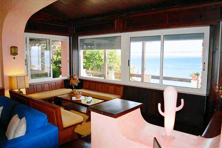 Fully equipped vacation home with garden & patio | Sea view | Next to the beach | Pets allowed — photo 4