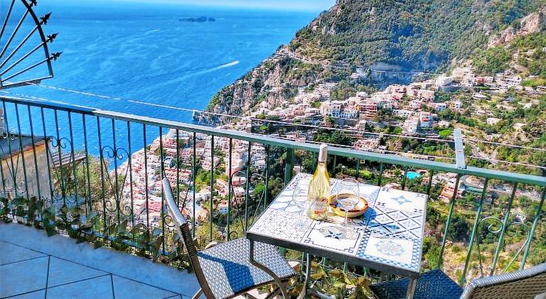 Vacation home with BBQ, patio & garden in Praiano