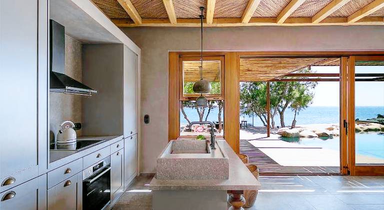 Family-oriented villa with terrace, barbeque & garden | Pet-friendly — photo 4