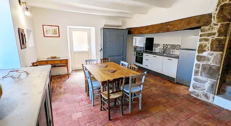 Vacation home with barbeque & terrace | Good for workation in Aubenas