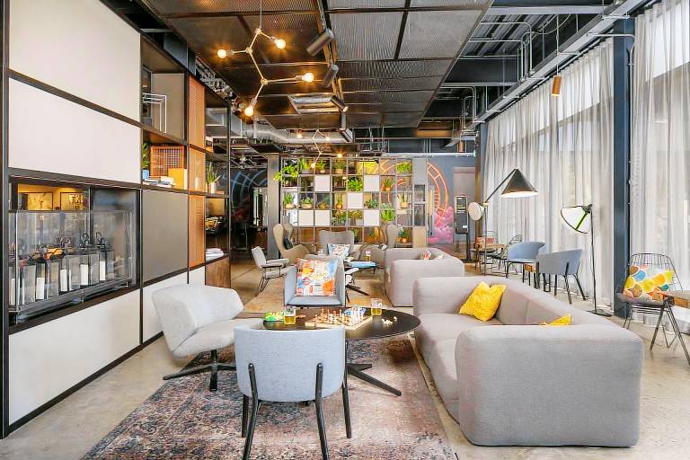 Moxy London Heathrow Airport — photo 3