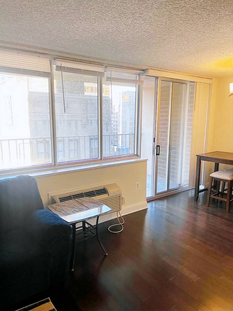 Family-oriented rental apartment with private pool & terrace | Near Love Park | Pet-friendly — photo 5