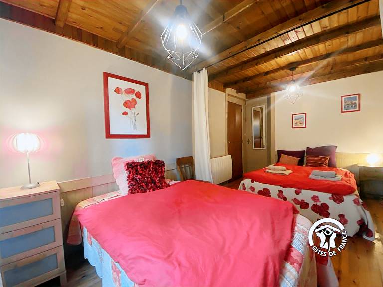 Gite with terrace & yard | Pets allowed — photo 2