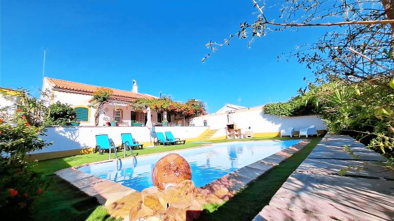 Holiday Home 'Rota Do Viajante' with Private Pool, Wi-Fi and Air Conditioning in Évora