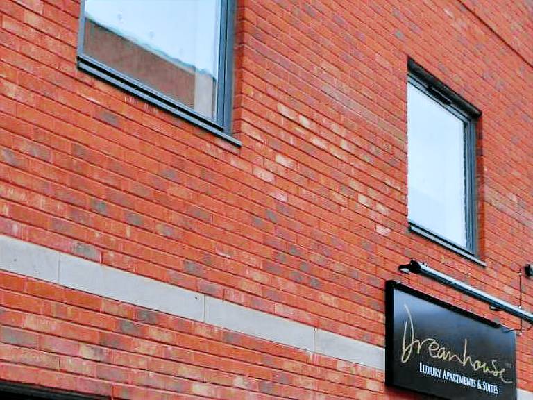 Serviced apartment  Salford District