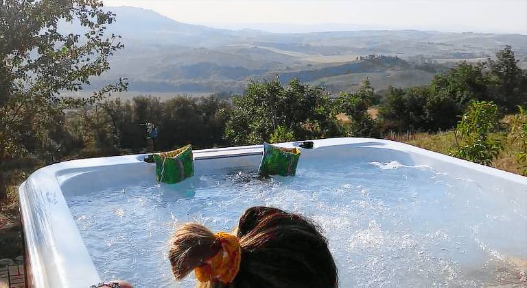 Farm with garden, jacuzzi & terrace | Pets allowed — photo 5