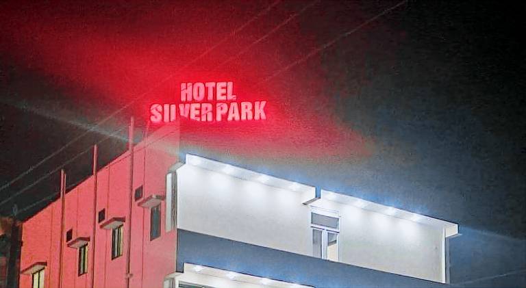 Hotel Silver Park and Restaurant