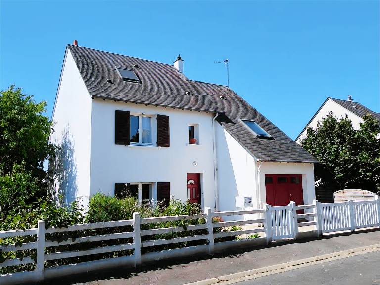 G&auml;stezimmer &bdquo;Lesseps&ldquo; mit WLAN in Vend&ocirc;me