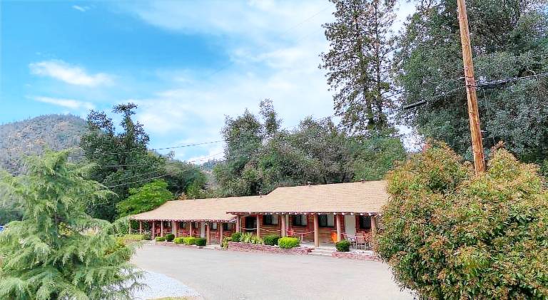 Motel Shasta Lake