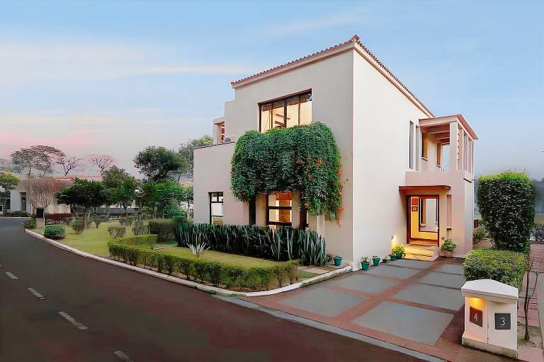 4 Lake View Manesar Golf Villa in Faridabad
