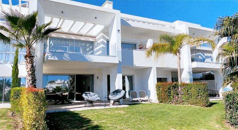 Fully equipped lovely apartment with hot tub, private pool & terrace | Dogs allowed — photo 5