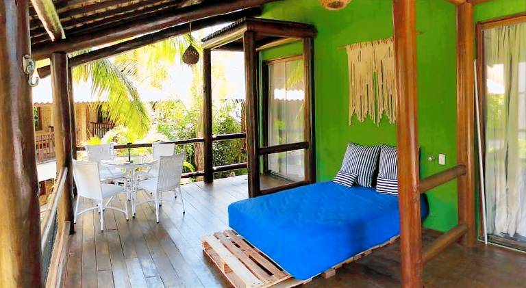 House with pool | Pets are welcome — photo 2