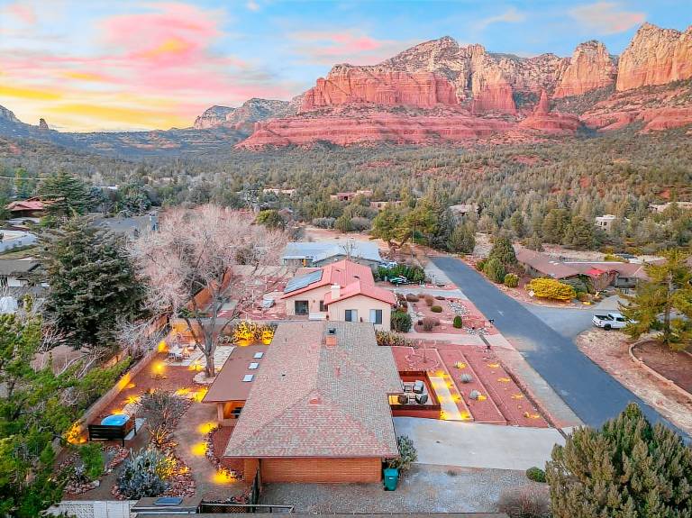 NEW Redrock Experience Views Firepit Hottub — photo 2