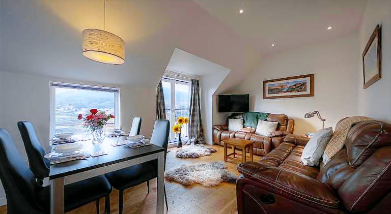 Apartment | Perfect for remote work | Pets allowed in Portree