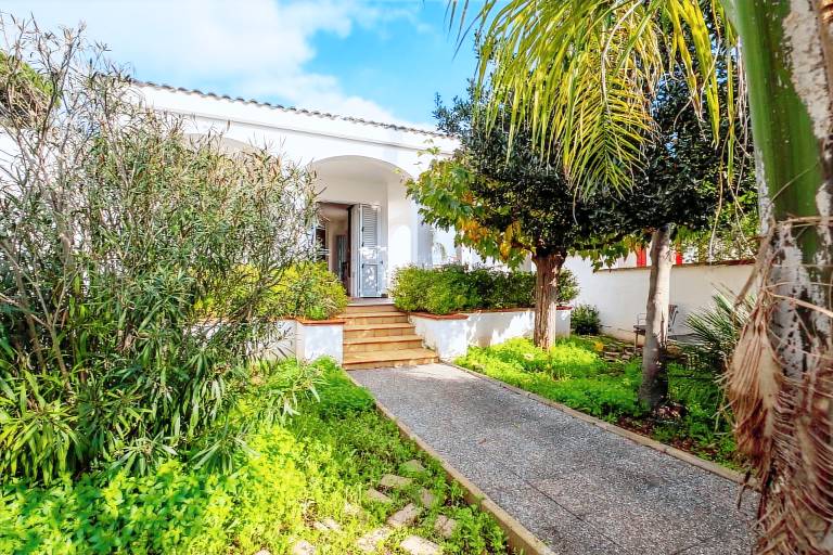 Holiday Home 'Villa Cala Azzurra Porto Cesareo' with Private Garden and Air Conditioning in Porto Cesareo