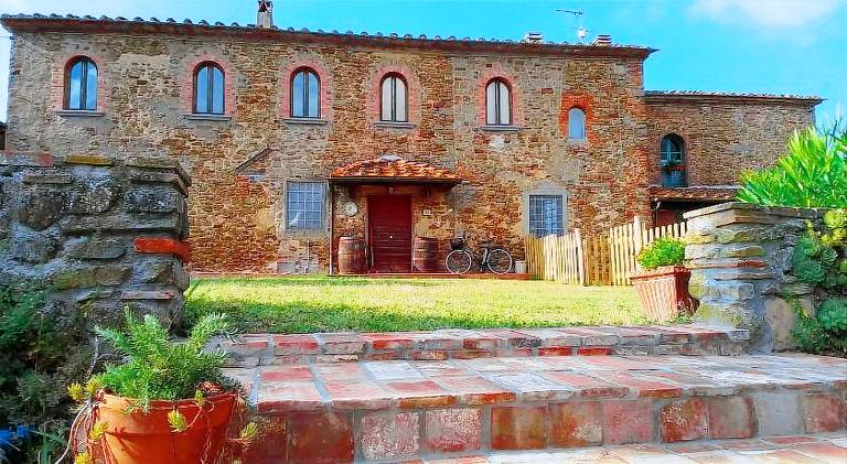 Charming vacation home with pool, grill & yard | Suitable for remote work | Dogs allowed — photo 3