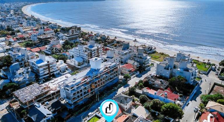 House | Beach nearby | Pets allowed — photo 4