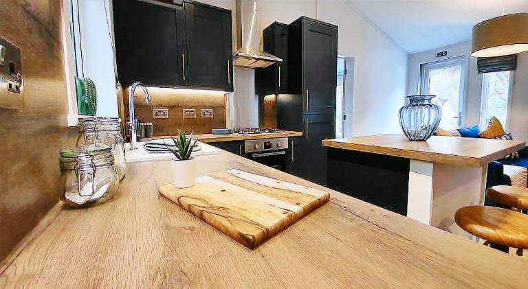 Chalet with 2 rooms for 4 persons — photo 3