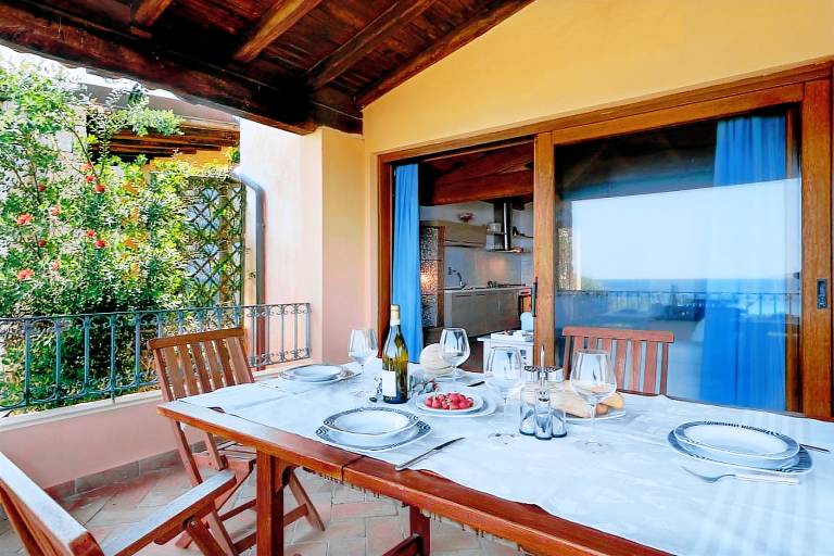 Villa with fast internet, barbecue & yard | Beach view | Perfect for remote work — photo 3