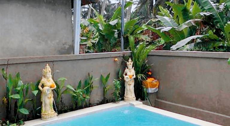 Big vacation home with pool, patio & garden | Pets are welcome — photo 5
